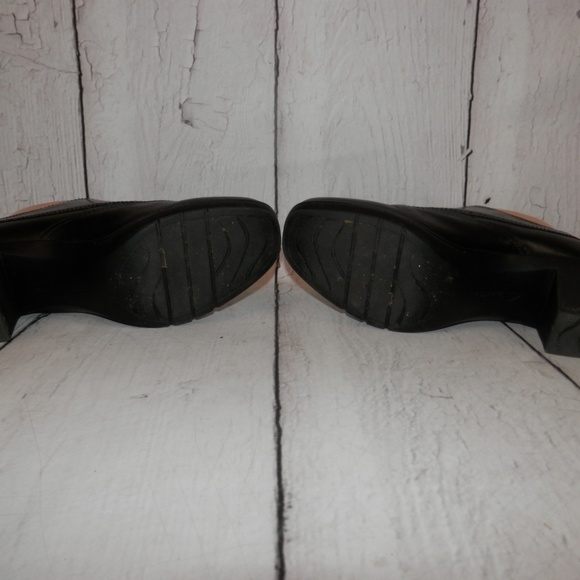 Clarks Bendables 80464 8M Black Leather Heel Booty - Picture 6 of 8